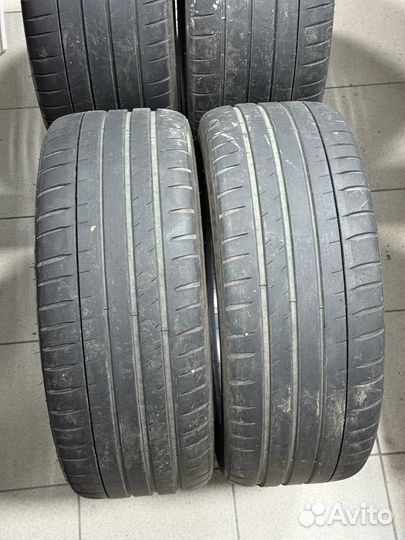 Michelin Pilot Sport 4 S 225/40 R19 и 255/35 R19 96Y