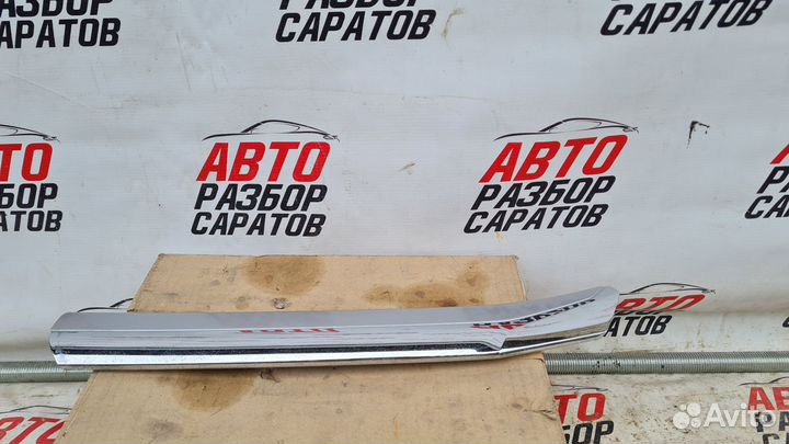 Молдинг решётки радиатора Mitsubishi Eclipse Cross