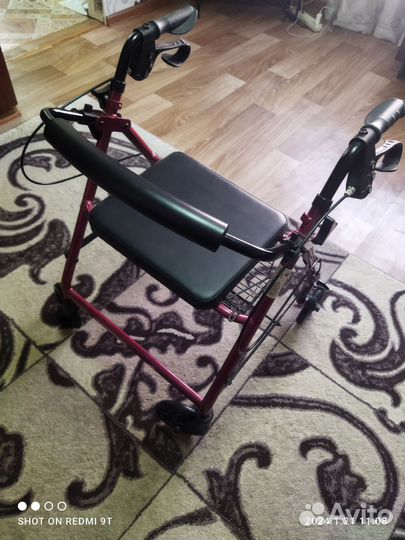 Ходунки для взрослых с сидением