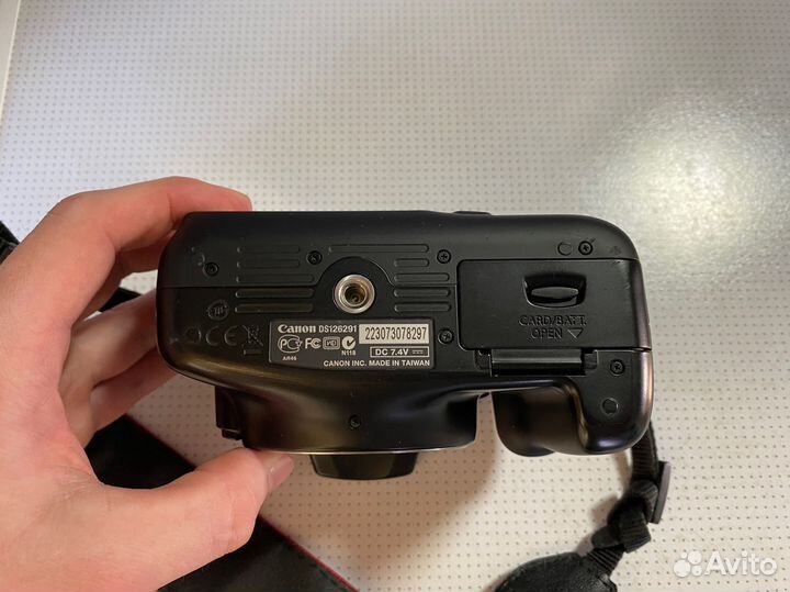 Зеркальный фотоаппарат Canon EOS 1100D(body)