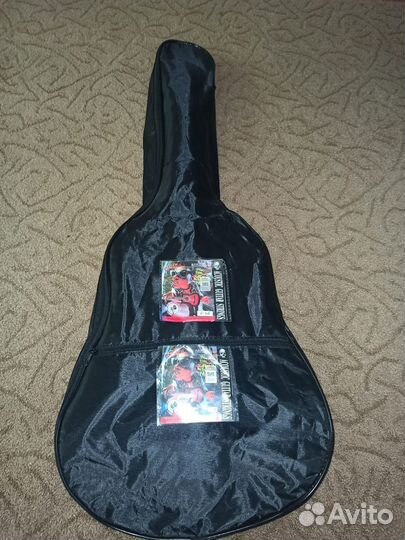 Акустическая гитара