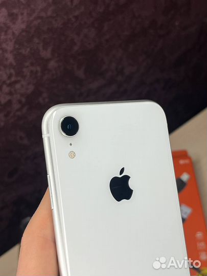 iPhone Xr, 64 ГБ