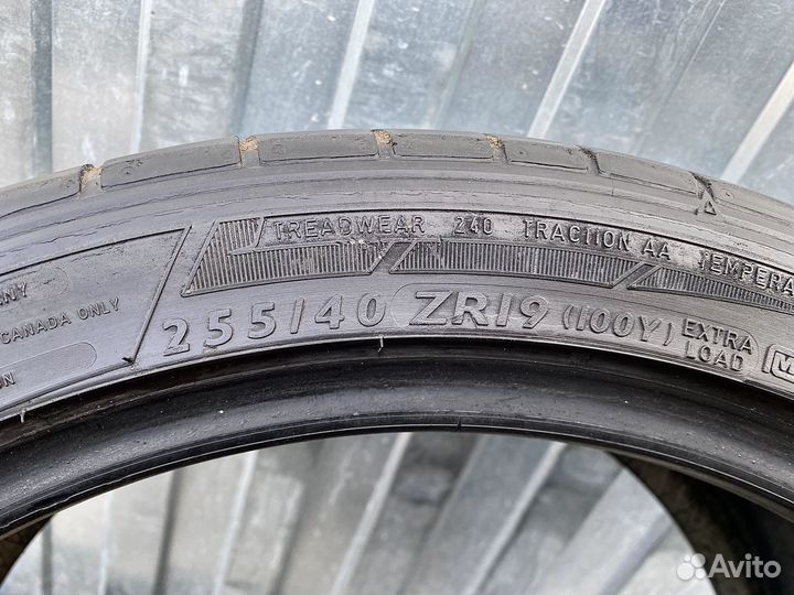 Dunlop SP Sport Maxx GT 255/40 R19 100Y