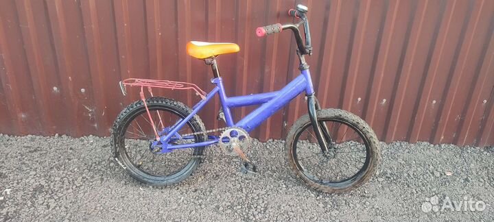 Детский трехколесный велосипед