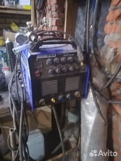 Сварочный аппарат Aurora inter TIG 200
