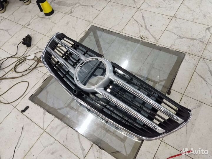 Продам решётку mercedes W447