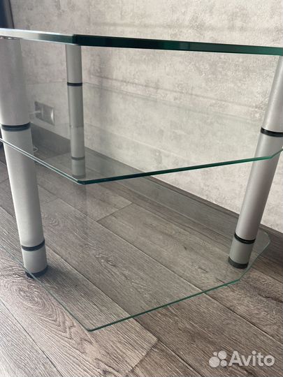 Стеклянная тумба