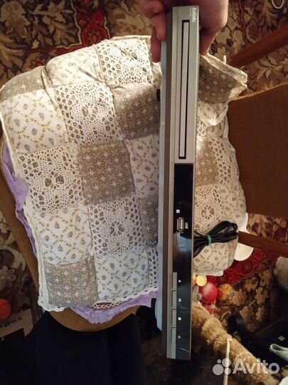 DVD плеер караоке и два микрофонами