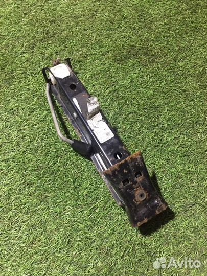 Домкрат Volkswagen Polo V cfna 2012