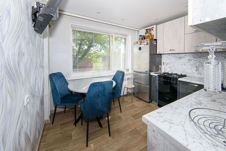 2-к. квартира, 49,8 м², 1/3 эт.