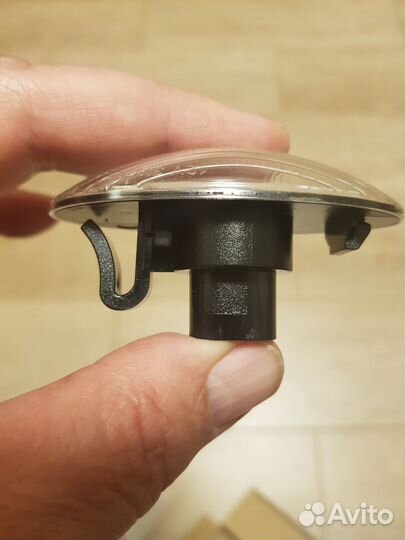 Динамические боковые повторители поворотов LED