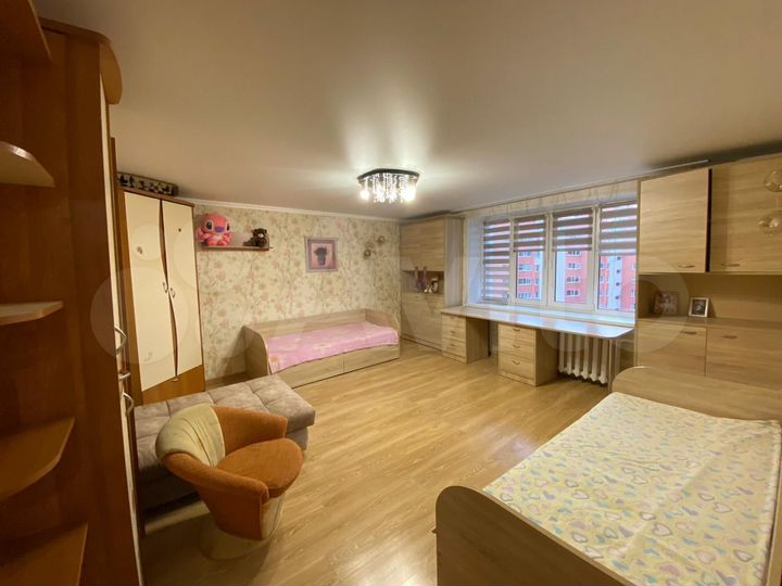 3-к. квартира, 105 м², 8/10 эт.