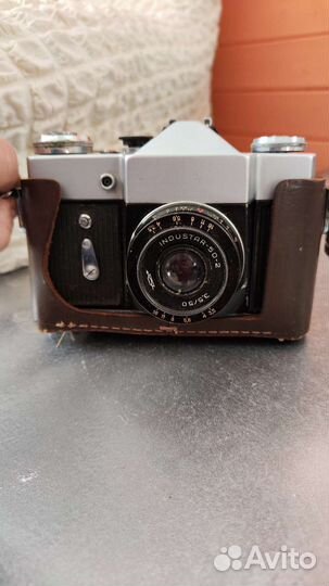 Пленочный фотоаппарат зенит