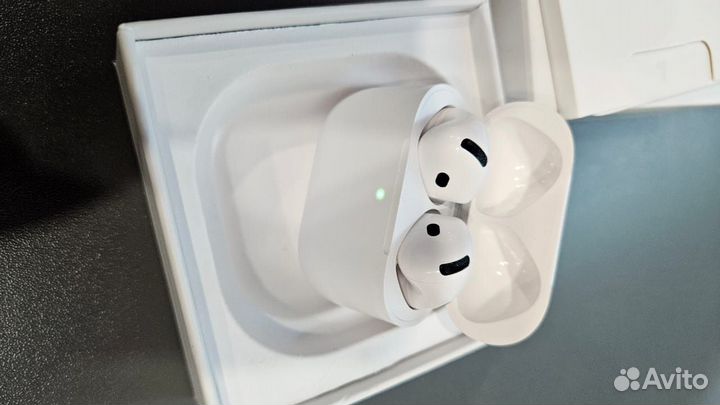 Наушники airpods 4