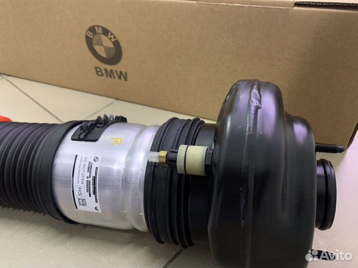 Пневмостойка задняя правая BMW G12 37106874594