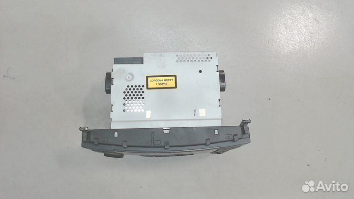 Магнитола Mercedes C W203, 2004