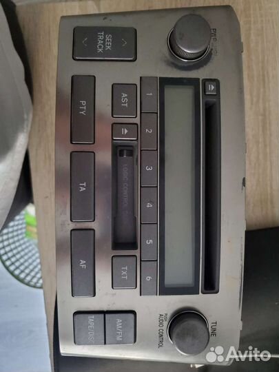 Штатная магнитола toyota avensis