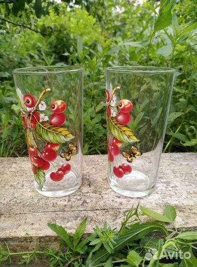 Графин и стаканы стеклянные