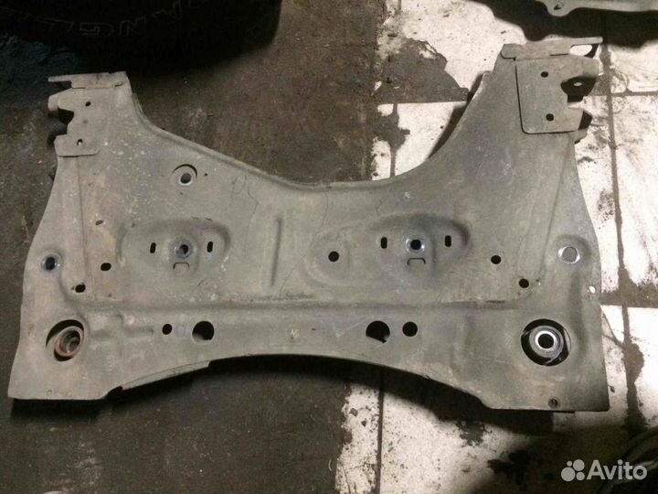 Балка Renault Scenic II 2003-2009