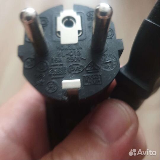 Сетевой кабель для компьютера