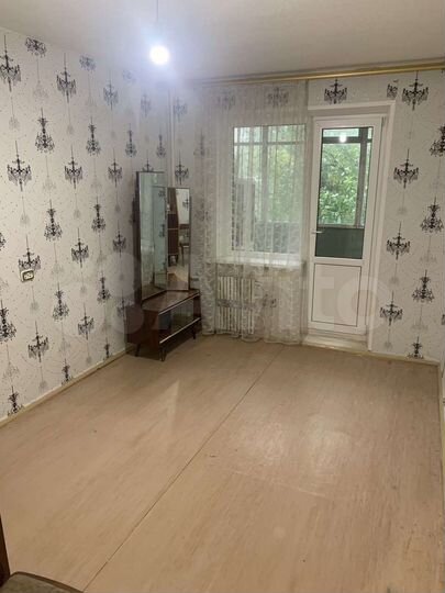 2-к. квартира, 55 м², 1/9 эт.