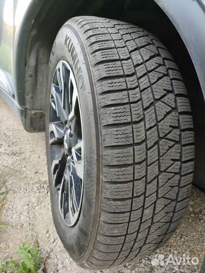 Kumho WinterCraft WS71 225/60R18