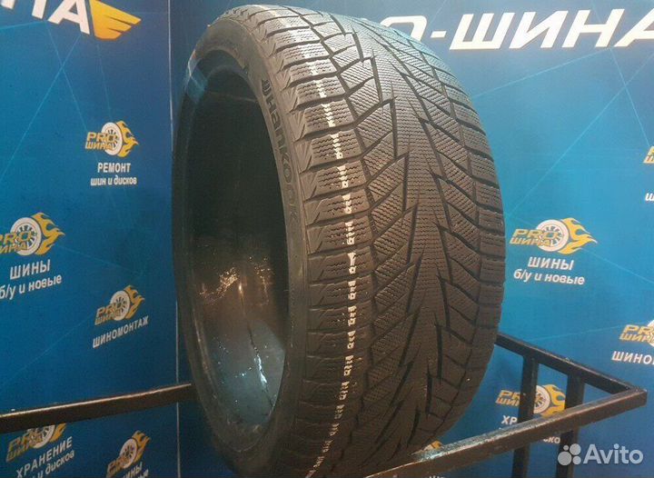 Hankook Winter I'Cept iZ 2 W616 255/35 R19