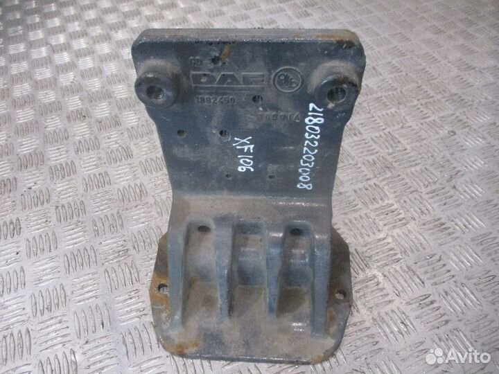 Кронштейн DAF 1882450