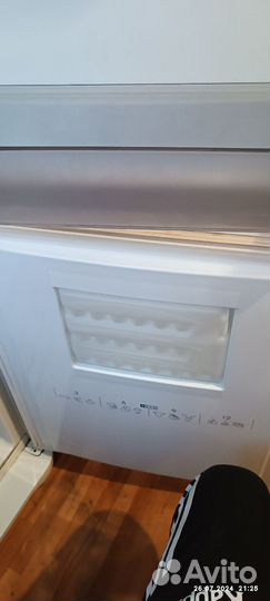 Холодильник бу Аристон капельная система