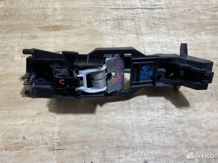 Ручка наружная Mercedes W211 R139