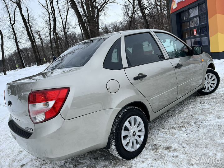 LADA Granta 1.6 AT, 2013, 113 000 км