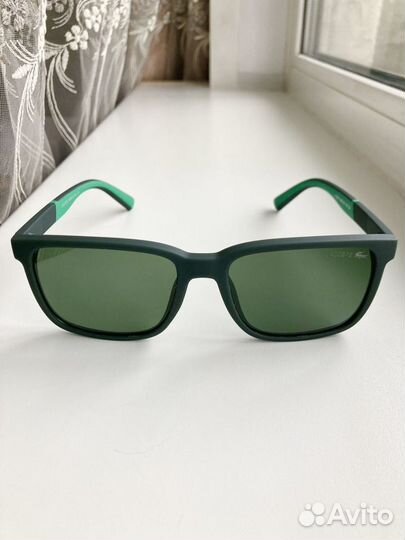 Поляризационные очки Lacoste солнцезащитные