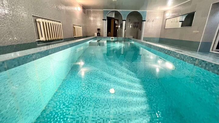 Коттедж 550 м² на участке 14 сот.