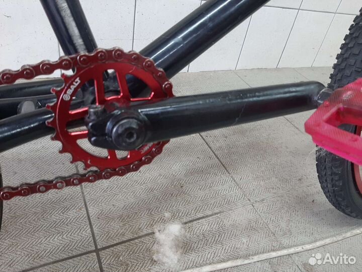 Трюковой велосипед BMX