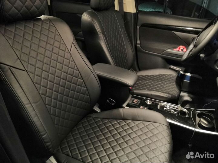 Чехлы Mitsubishi Outlander Экокожа ромб Автопилот