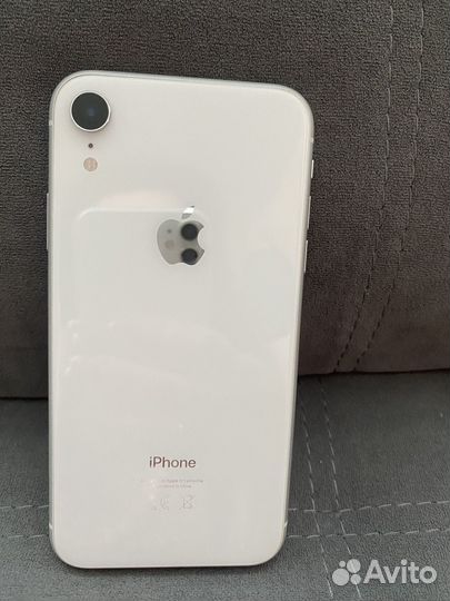 iPhone XR 64 гб и Apple Watch 7 series 45