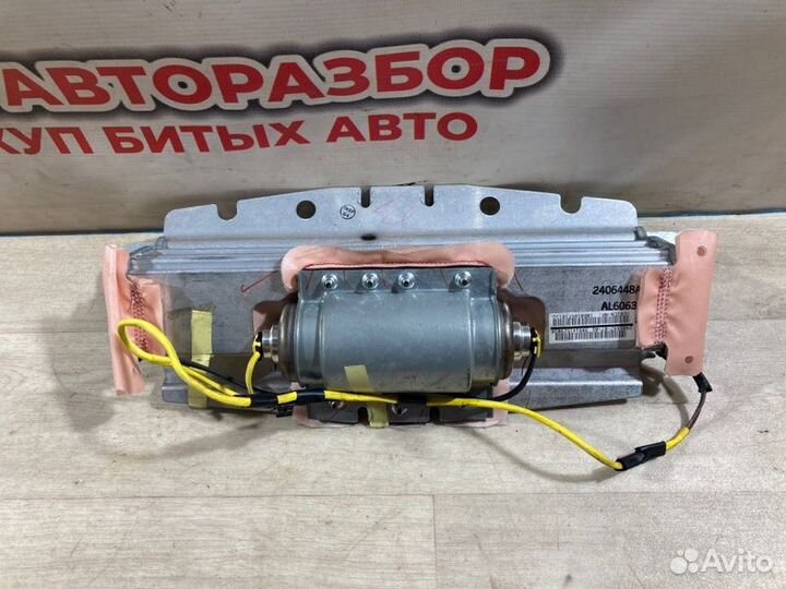 Подушка безопасности пассажира Bmw X5 (E-70) 2010