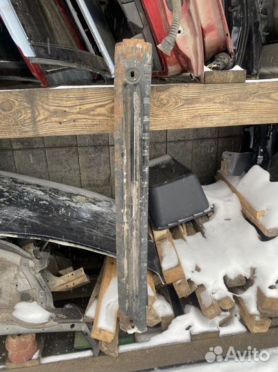 Услитель заднего бампера Focus 3 хэтчбек