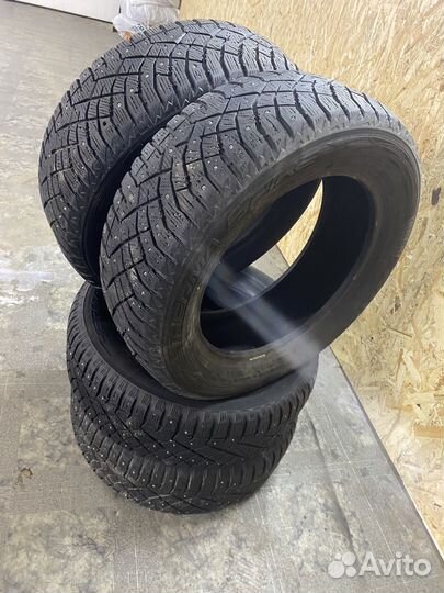 Nitto Therma Spike 205/60 R16