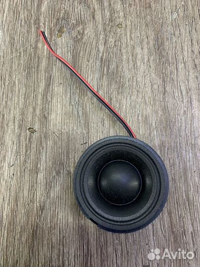 Динамик задний левый Volkswagen Touareg