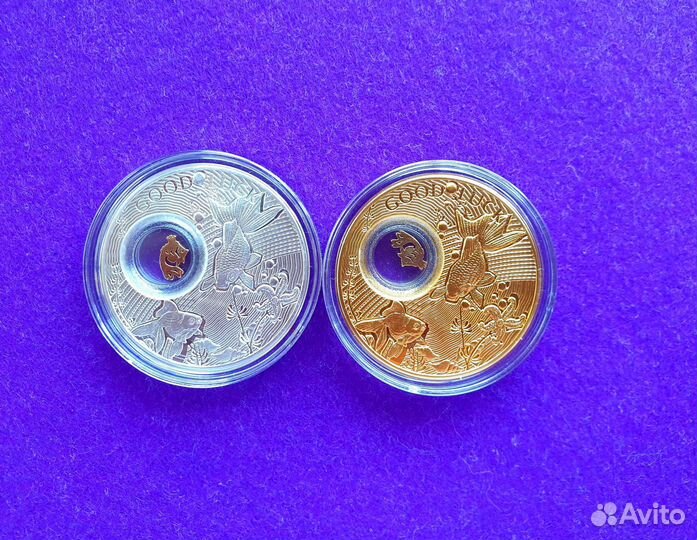Монета золотая рыбка