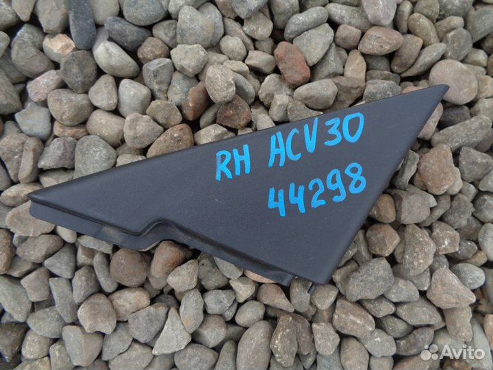 Уголок двери правый Toyota Camry ACV30 2AZ-FE