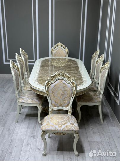 Комплект стол и стулья