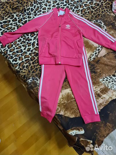 Спортивный костюм adidas для девочек