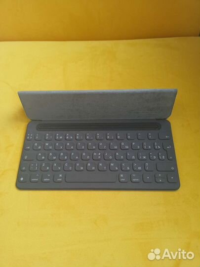 Клавиатура apple для iPad (на запчасти)