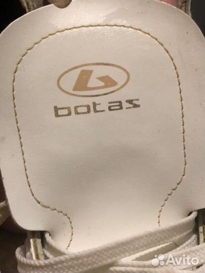 Фигурные коньки Juliet Botas 33- 34 р