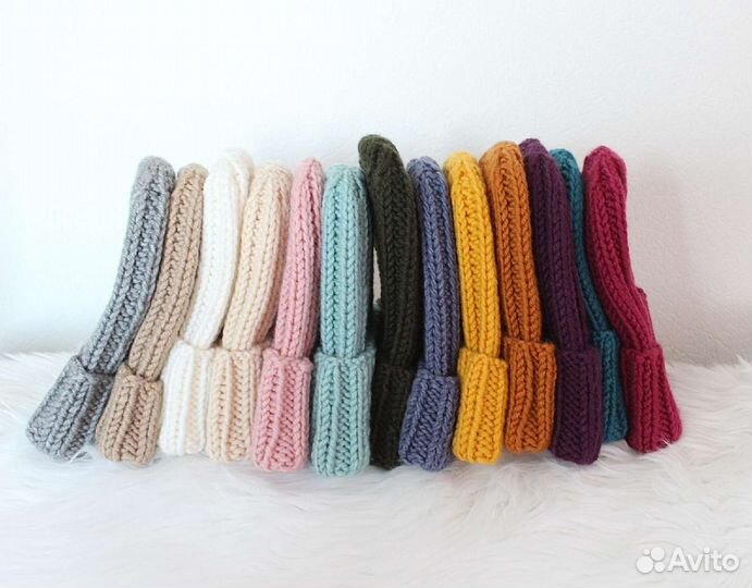 Вязаная шапка с подворотом