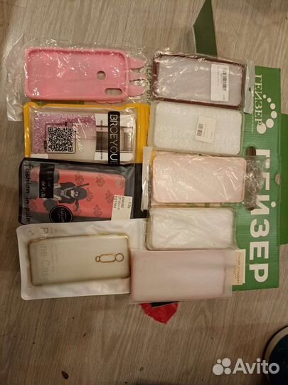 Чехлы на телефон