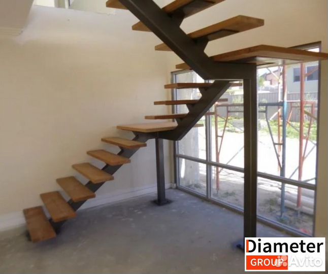 Монтаж сварной лестницы с обивкой