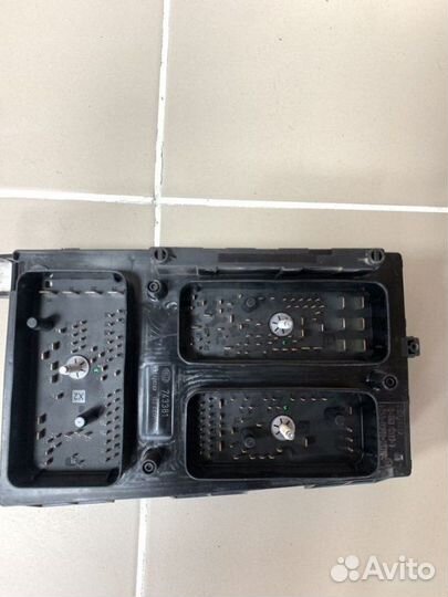 Блок предохранителей Opel Astra H